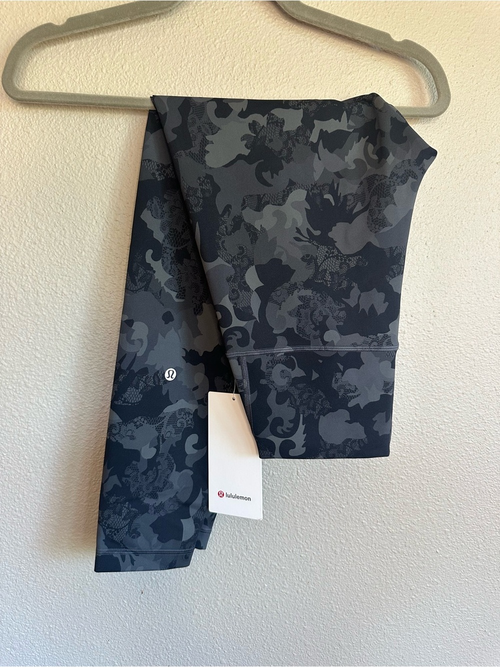Lululemon Wunder Train HR Tight 25” Hidden Heritage Lace Multi